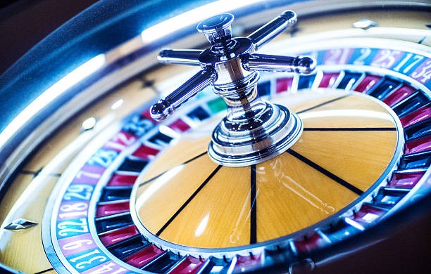 Live Super Sic Bo dealer studio with three dice and betting interface